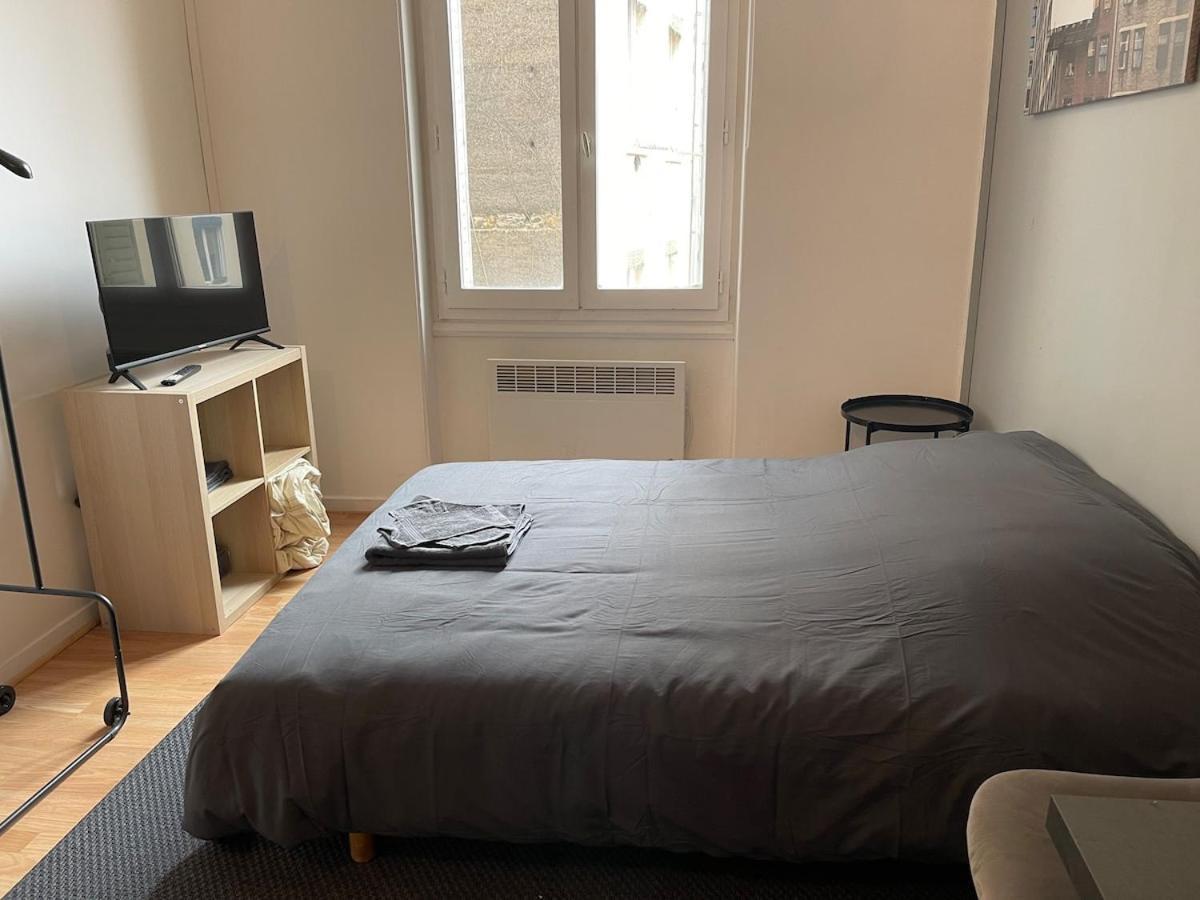 Studio Hotel Villeurbanne Centre Екстериор снимка